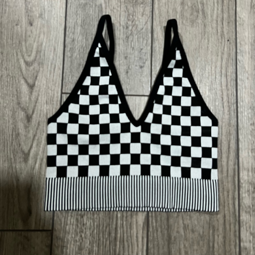 Super cute checkerboard crop top